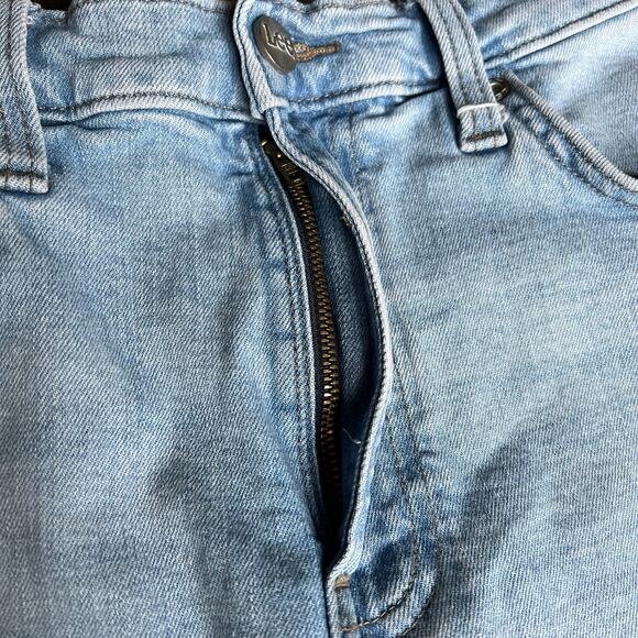 LEE Womens High Rise Classic Straight Fit Light Wash‎ Blue Denim Jeans Size 25 - Picture 4 of 11